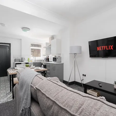 Dom wakacyjny Stunning House - Free Parking - Goodison&anfield *