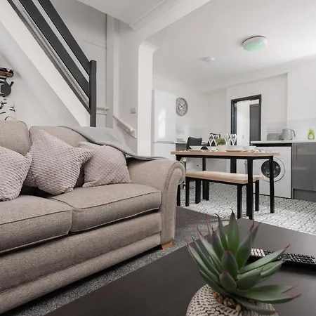 Stunning House - Free Parking - Goodison&anfield *