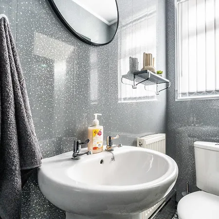 Stunning House - Free Parking - Goodison&anfield Liverpool
