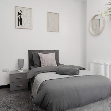 Dom wakacyjny Stunning House - Free Parking - Goodison&anfield *