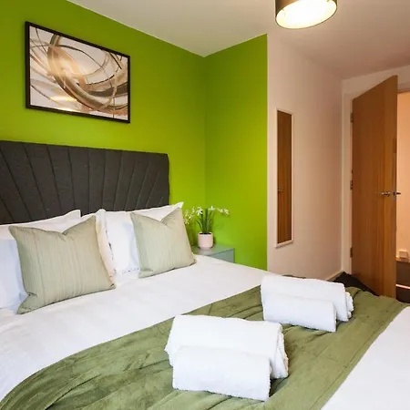 Stay, 2 Bed 2 Bath, Sleeps Up To 7, Netflix * Liverpool