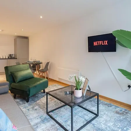 Stay, 2 Bed 2 Bath, Sleeps Up To 7, Netflix Daire Liverpool