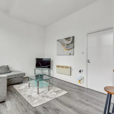 Cozy Retreat Apartment