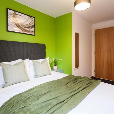 Stay, 2 Bed 2 Bath, Sleeps Up To 7, Netflix Daire Liverpool