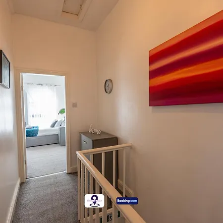 Last-minute Grabs L Premium Offers L 4bdr House By Finesse Short Lets & Serviced With Free Wifi