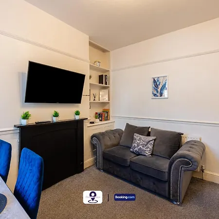 Last-minute Grabs L Premium Offers L 4bdr House By Finesse Short Lets & Serviced With Free Wifi