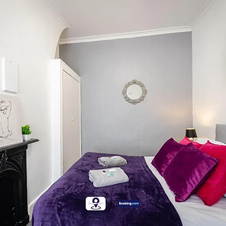 Last-minute Grabs L Premium Offers L 4bdr House By Finesse Short Lets & Serviced With Free Wifi *