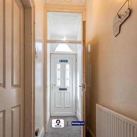 Last-minute Grabs L Premium Offers L 4bdr House By Finesse Short Lets & Serviced With Free Wifi Liverpool