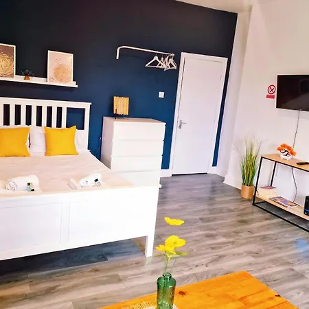 Exquisite Centre On A Prime Location * Liverpool