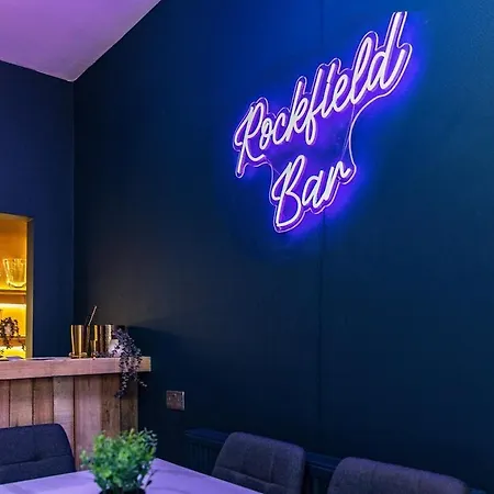 The Rockfield By Serene Stylish 6br Near Anfield With Bar Parking Virgin Media And Fast Wifi *