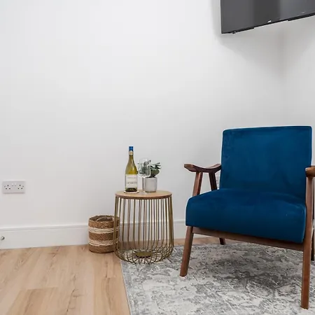 Pass The Keys Peaceful Work 1 Bed Wifi Parking N6 * Liverpool