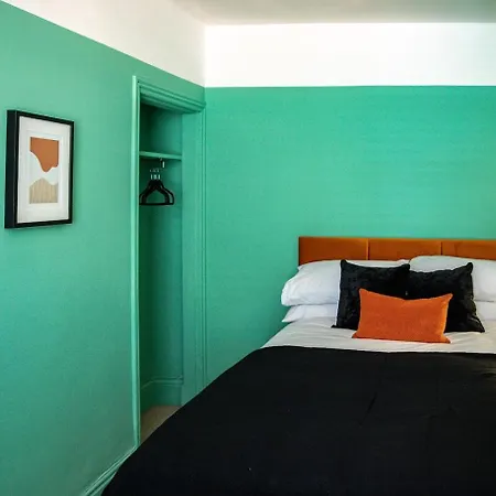 The Rockfield By Serene Stylish 6br Near Anfield With Bar Parking Virgin Media And Fast Wifi Liverpool