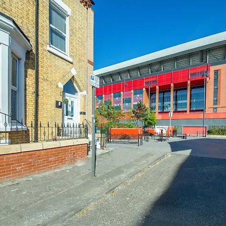 The Rockfield By Serene Stylish 6br Near Anfield With Bar Parking Virgin Media And Fast Wifi * Liverpool