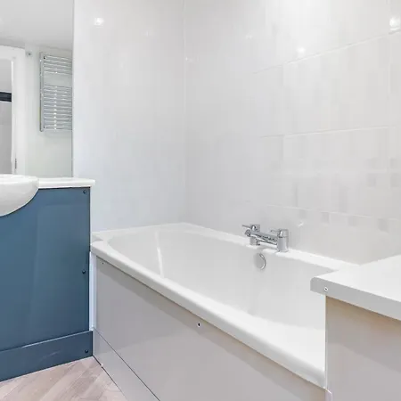 St George's Quarter - Luxury - Duplex - Free Parking - From - Free Wifi - Newly Renovated - Moorfeilds