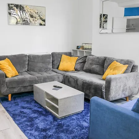 Huge Discounts Off Month Stays, Free Parking, Contractors Liverpool