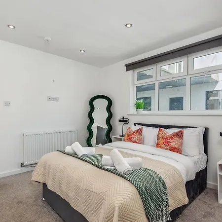 Cozy Retreat Apartment