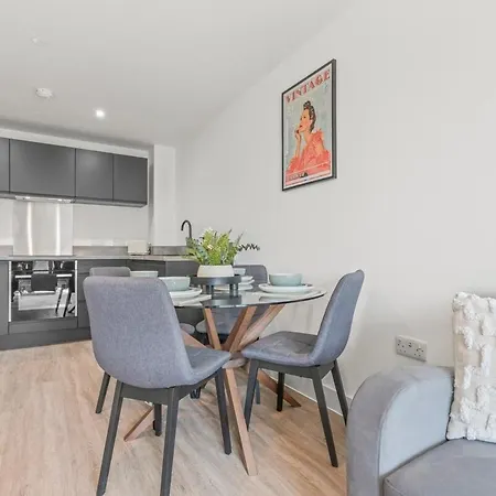 The Vintara - - 2bed - Free Parking Liverpool