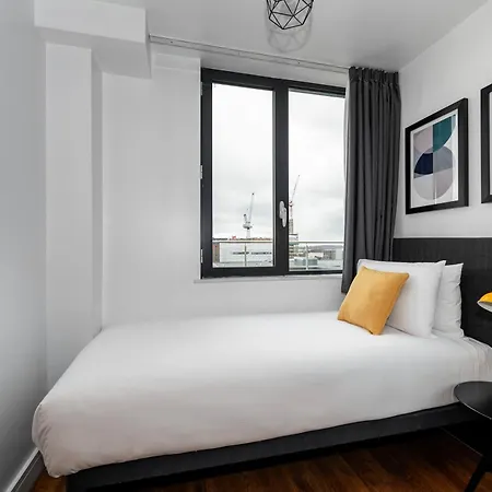 Staycity Centre מלון דירות