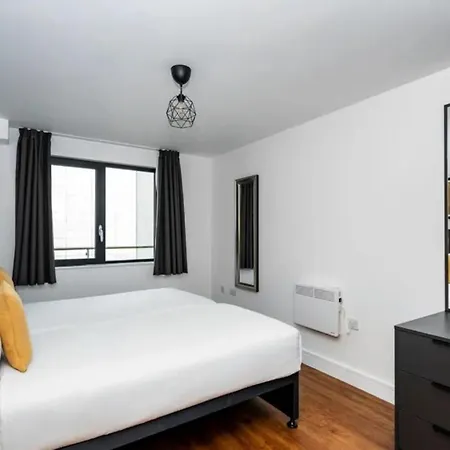 Staycity Centre 4* ליברפול