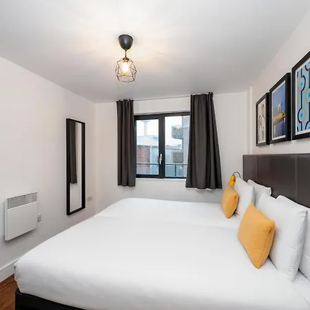 Staycity Centre 4* ליברפול