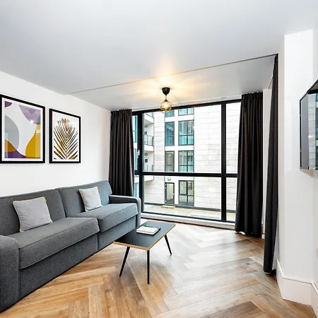 Staycity Centre מלון דירות