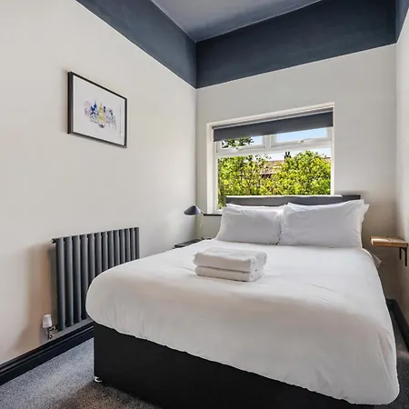 Wrights Terrace - Air Host And - 4 Bedroom Holiday home *