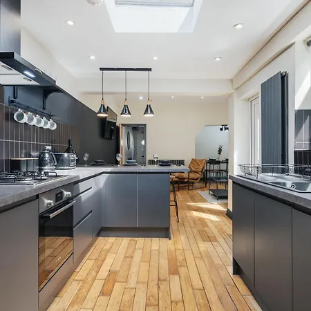 Wrights Terrace - Air Host And - 4 Bedroom