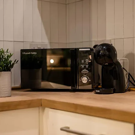 The Linehouse - Stylish Centre Sleeping 6 Guests *