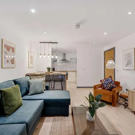 The Linehouse - Stylish Centre Sleeping 6 Guests