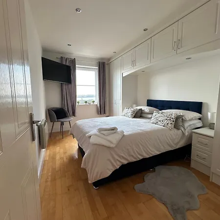 Apartment River View 2 Bedroom *