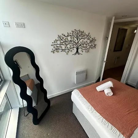 View One Bedroom *