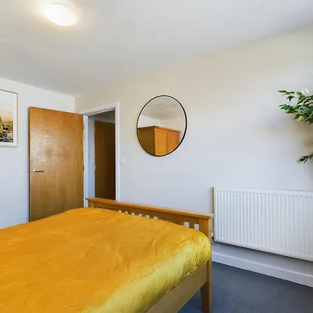 Stylish Central Apartment 2 Beds 4 Guests Long Term Stays Apartment