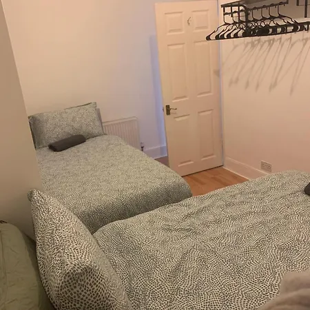 Spacious, Modern 3br House, Lfc, Free Parking * Liverpool
