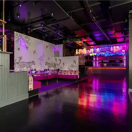 Hilton Centre Hotel 4*