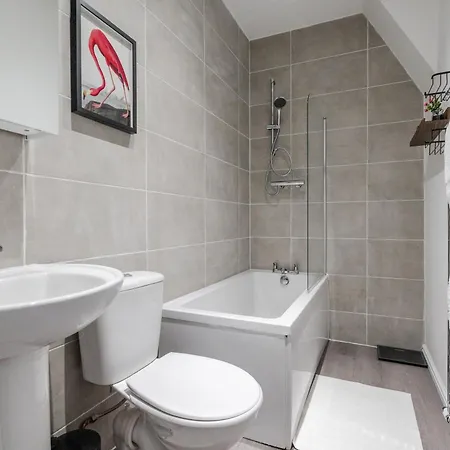 Cedarhomes - Brand New 5Bed House - Near Lfc & Efc * Liverpool