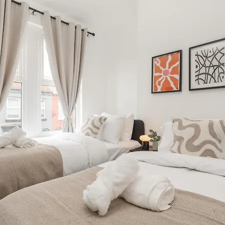 Cedarhomes - Brand New 5Bed House - Near Lfc & Efc * Liverpool