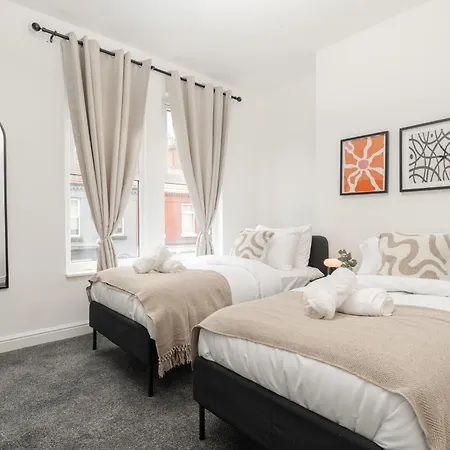 Cedarhomes - Brand New 5Bed House - Near Lfc & Efc Apartment