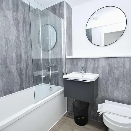 Modern & Stylish 1 Bed In * Liverpool