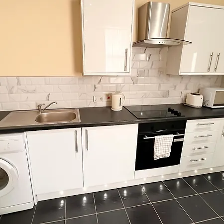 Castle 86-88 Sheil Rd L6 3af Gasthof Liverpool