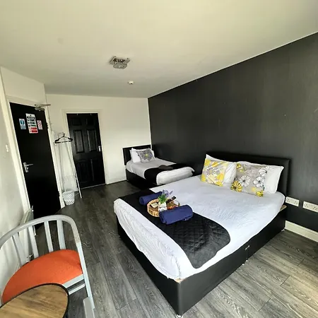 The Marlborough House 3* Liverpool