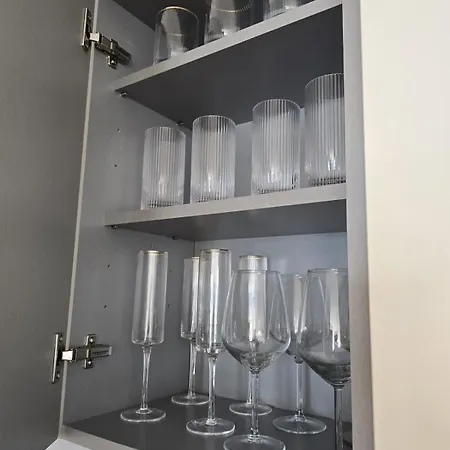 Lejlighed 2 Bedroom Alexandra Tower