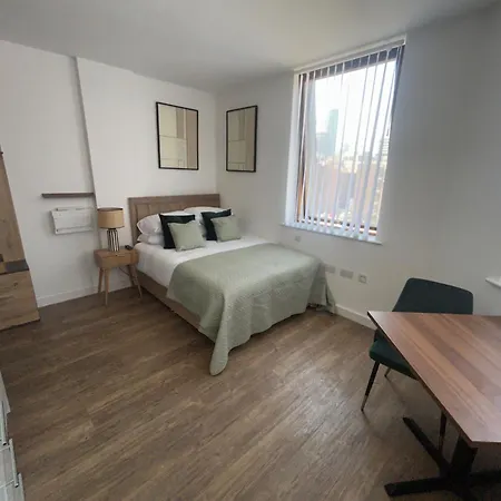 Center 1-bed Sleeps 2 With Views * Λίβερπουλ