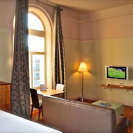 Hotel 62 Castle Street
