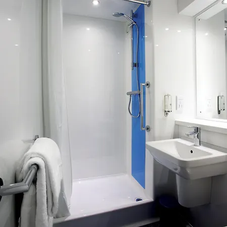 Travelodge 3*