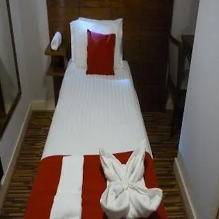 Cocoon @ International + Hotel 3*