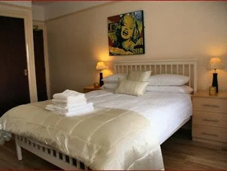 Sheil 3* Ливерпуль
