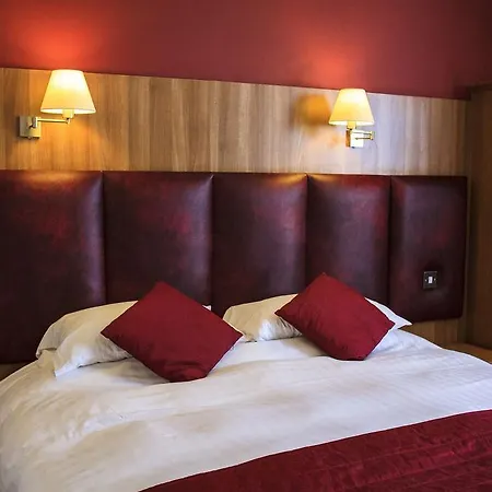 The Royal 3*