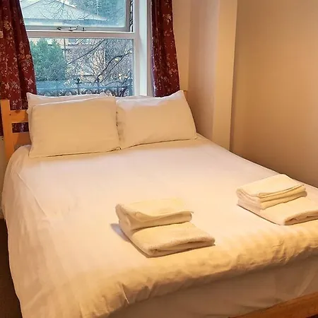Konukevi Sefton Grange 3*
