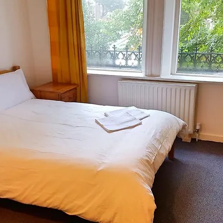 Konukevi Sefton Grange Liverpool