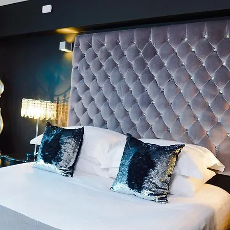 Aparthotel Posh Pads - 1 -